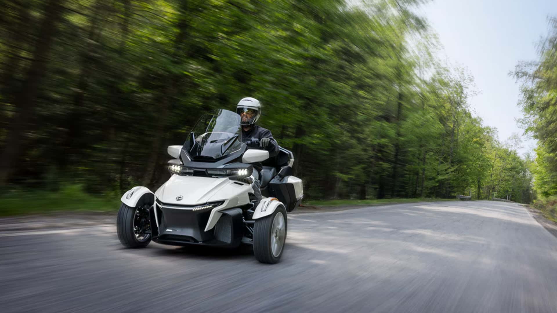 Большой тур Can-Am «Просто попробуй» хочет захватить Америку по одной парковке за раз